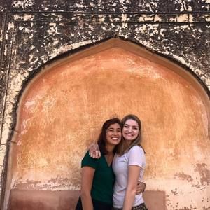 Meet your Posher, Corrinne